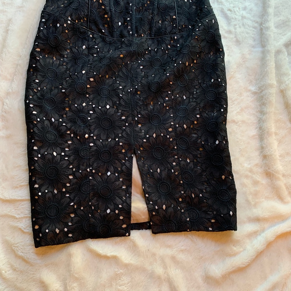 Badgley Mischka Lace Dress - Picture 3 of 6
